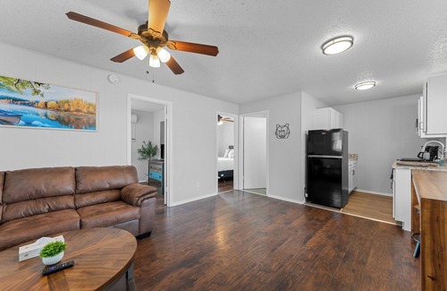 Indian Point Condo | Come stay at this modern 2 bedroom suite, located close to Table Rock Lake and Silver Dollar City.