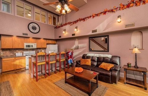 Pueblo Condo | Come stay in a Beautiful Historic Downtown Pueblo Condo!
