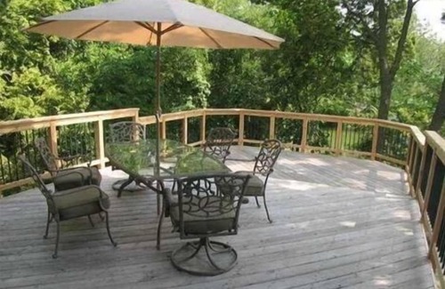 Pepin Ski Chalet | Come to Where the Eagles Soar! Firewood included with winter stays!