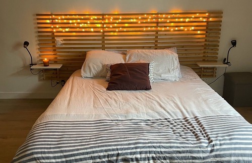 Saint-Sulpice-de-Roumagnac Bed & Breakfast | Comfortable guest rooms with swimming pool, quiet, in the heart of the countryside