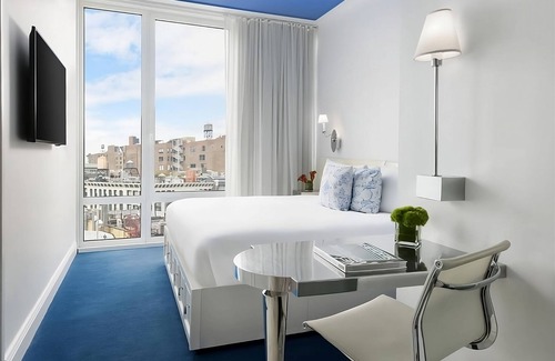SoHo Hotel | Comfort and Convenience! Parking, Pets Allowed, Close to Elizabeth Street Garden