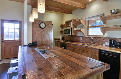 Abiquiu House | Comfort and serenity in the heart of Georgia O'Keeffe country.