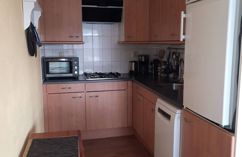 Julianadorp aan zee Condo | Comfort apartment with terrace, directly behind the dunes, only 7 minutes to the beach