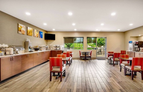 Roanoke Hotel | Comfort Inn Airport