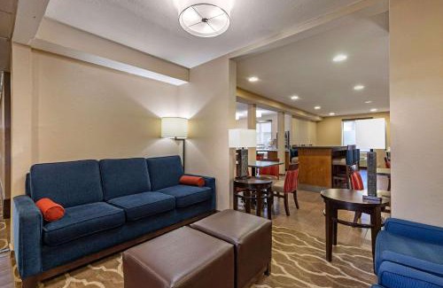Windy Hill Hotel | Comfort Inn N Myrtle Beach Barefoot Landing