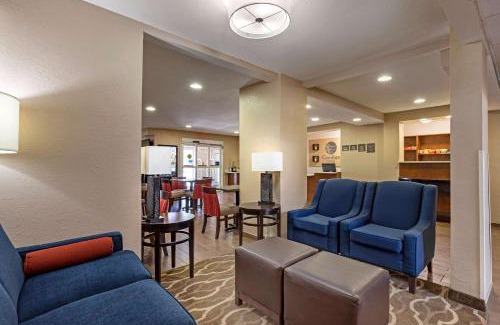 Windy Hill Hotel | Comfort Inn N Myrtle Beach Barefoot Landing