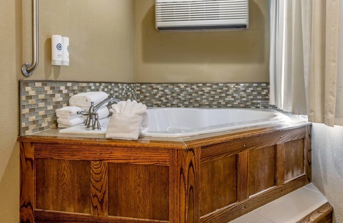 Sedalia Hotel | Comfort Inn Sedalia Station