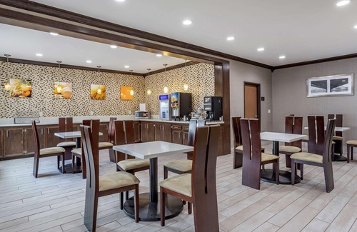 North Little Rock Hotel | Comfort Inn & Suites North Little Rock JFK Blvd