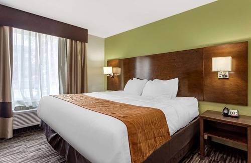 North Little Rock Hotel | Comfort Inn & Suites North Little Rock JFK Blvd