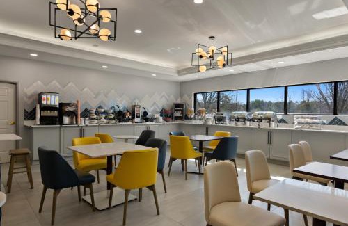 Ashland Hotel | Comfort Inn & Suites Ashland - Richmond North