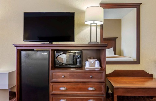 Branson Hotel | Comfort Inn & Suites Branson Meadows