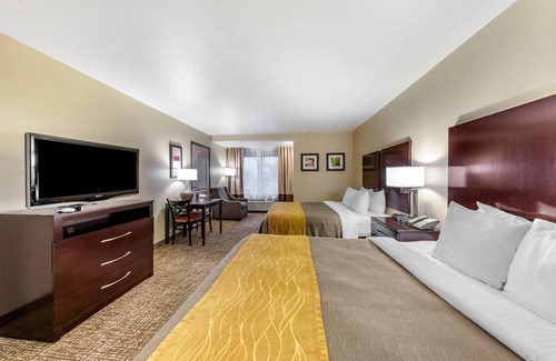 Colton Hotel | Comfort Inn & Suites Colton