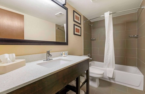 Indianapolis Hotel | Comfort Inn & Suites Indianapolis Northwest - College Park