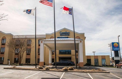 Morganton Hotel | Comfort Inn & Suites Morganton South