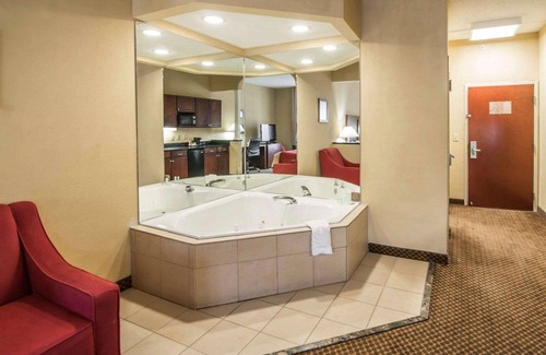 Morganton Hotel | Comfort Inn & Suites Morganton South