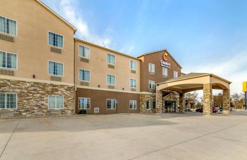 Newton Hotel | Comfort Inn & Suites near Bethel College