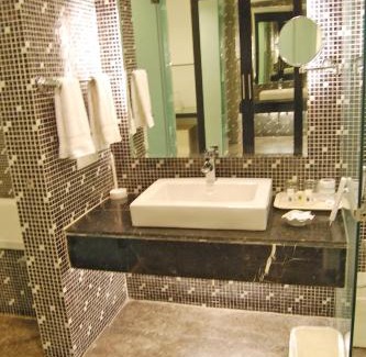 Ahmedabad Hotel | Comfort Inn Sunset