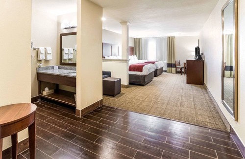 Waukesha Hotel | Comfort Inn