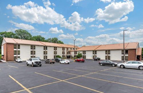 Milnesville Hotel | Comfort Inn West Hazleton