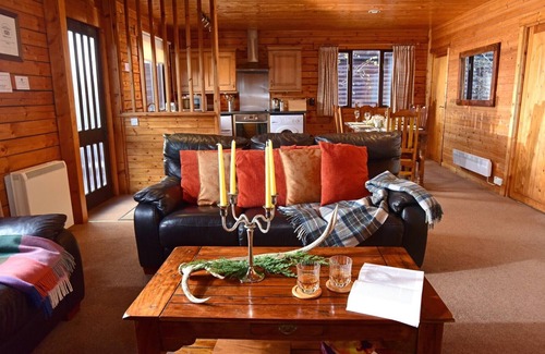 Callander Apartment | Comfort Lodge with Countryside view Leny Lodge at Leny Estate