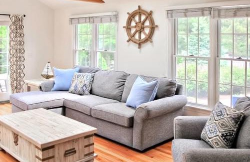 Sandwich House | Comfort on the Cape