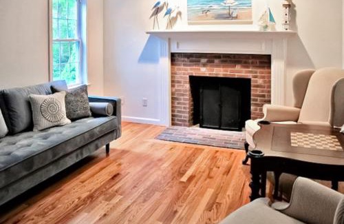Sandwich House | Comfort on the Cape