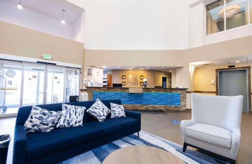 Springfield Hotel | Comfort Suites Springfield I-70