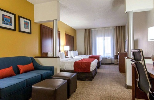 Tulsa Hotel | Comfort Suites Tulsa Central