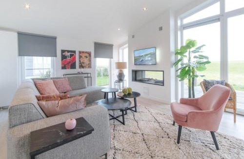 Wemeldinge House | Comfortabel en modern ingericht huis met uitzicht op het landschap 59