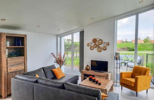 Wemeldinge House | Comfortabel en modern ingericht huis met uitzicht op het bos en uitzicht op het landschap 83