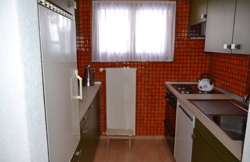 Schwanden bei Brienz Apartment | Comfortable vacation apartment, south-facing with sunny terrace and garden