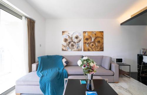 Xujiahui Apartment | Comfortable 2BR Apartment Steps from Xujiahui Metro