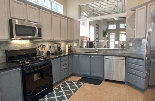 Indian Springs House | Comfortable 3 Bedroom, 2 bath home in The Woodlands, Minimum 30 Days