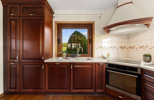 As Municipality House | Comfortable 3-bedroom house with many free parking, garage and great views.