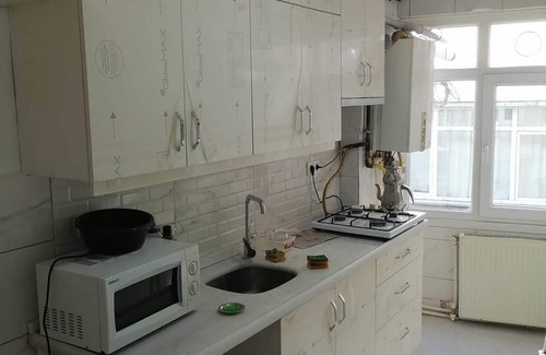 Rasimpasa Apartment | Comfortable 3-bedroom, 1-living room apartment in the city center of Kadıköy