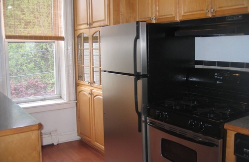 South Slope Apartment | Comfortable 3 bedroom apartment near Prospect Park and Park Slope