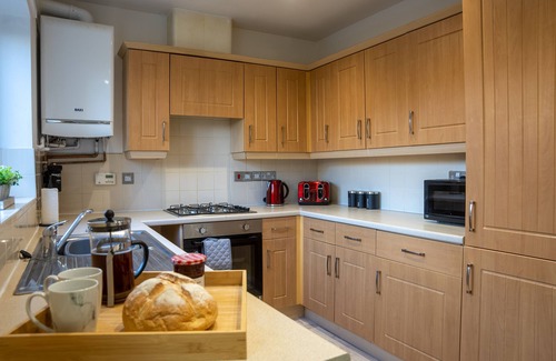 Milton Keynes House | Comfortable 4 Bedroom Home