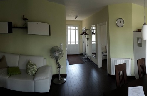 Garz House | Comfortable 5-star vacation home with a large terrace, garden, Internet and much more.