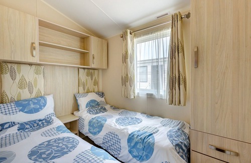 Bridport House | Comfortable and modern 12ft-wide caravan.