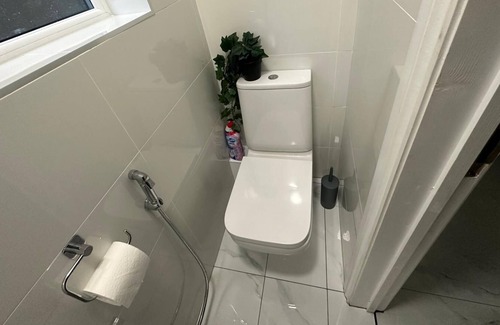 Luton House | Comfortable and Stylish 3BD House in Luton