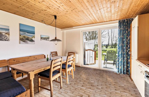 Kaiserin-Auguste-Viktoria-Koog Apartment | Comfortable Apartment “Deichgraf 1” close to the Sea with Wi-Fi