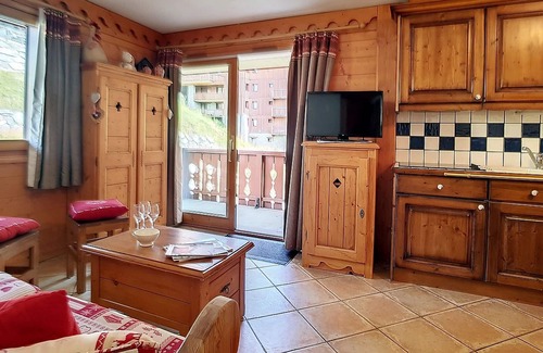 Reberty Apartment | Comfortable apartment close to slopes with balcony, pool, parking