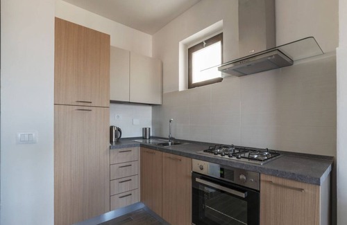 Centro Giano Apartment | Comfortable apartment located on the sixth floor of a modern residence equipped with a lift.In 40 square meters of space it comfortably accommodates two people with a double bedroom.Located in the Fonte Laurentina district, near the ring road, the Cecchi