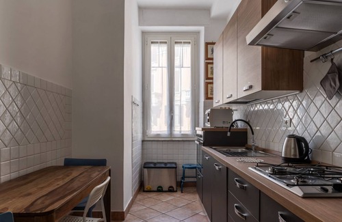 Nomentano Apartment | Comfortable apartment located on the second floor, of five in total, of a building with a lift (NOT suitable for disabled people). Two steps at the entrance.In 80 m2 of space it comfortably accommodates two people with a double bedroomIt remains silent w