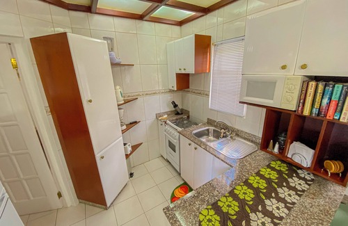 Opal Apartment | Comfortable apartment near beautiful Malmok Beach perfect for relaxing getaways.