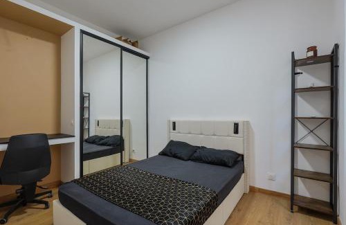 Notre-Dame du Mont Apartment | Comfortable apartment on Cours Julien