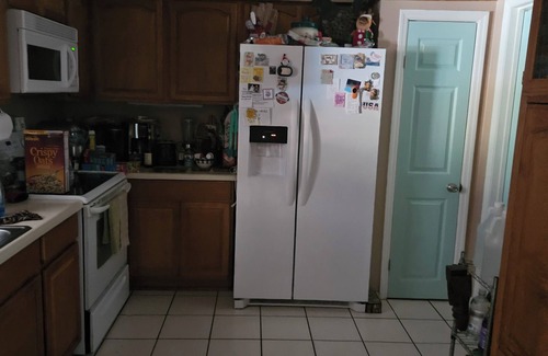 Winter Haven House | Comfortable bedroom and house to stay in w/swimming pool.