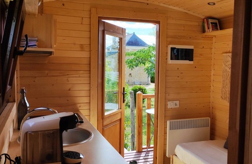 Huille House | Comfortable caravan