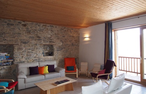 Champcella Ski Chalet | Comfortable chalet in the heart of the mountains, on the edge of the Parc des Écrins