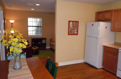 San Leanna House | Comfortable, clean, newly remodeled house south of Austin.